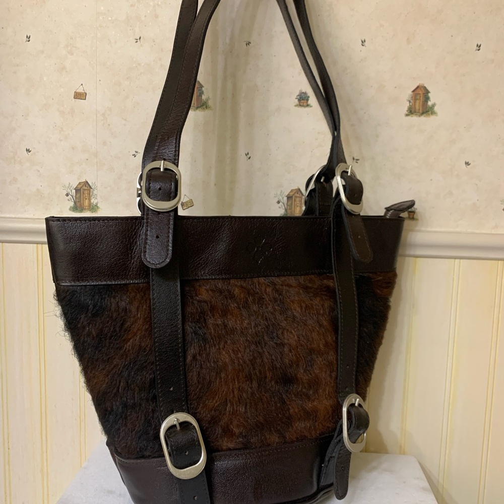Chic Brown Leather and Fur Tote Bag